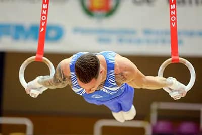 Néstor Abad